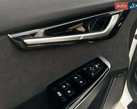 Белый Киа EV6, объемом двигателя 0 л и пробегом 8 тыс. км за 44500 $, фото 51 на Automoto.ua