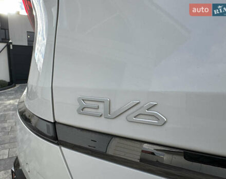 Белый Киа EV6, объемом двигателя 0 л и пробегом 8 тыс. км за 44500 $, фото 29 на Automoto.ua