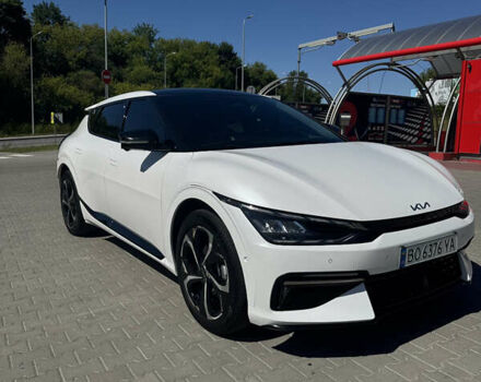 Белый Киа EV6, объемом двигателя 0 л и пробегом 18 тыс. км за 32000 $, фото 13 на Automoto.ua