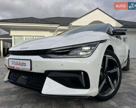 Белый Киа EV6, объемом двигателя 0 л и пробегом 8 тыс. км за 44500 $, фото 8 на Automoto.ua