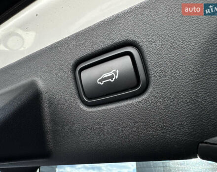 Белый Киа EV6, объемом двигателя 0 л и пробегом 8 тыс. км за 44500 $, фото 41 на Automoto.ua