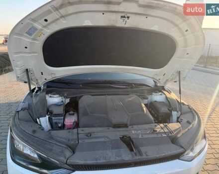 Білий Кіа EV6, об'ємом двигуна 0 л та пробігом 92 тис. км за 23900 $, фото 53 на Automoto.ua