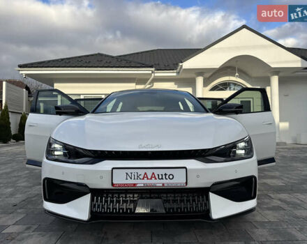 Белый Киа EV6, объемом двигателя 0 л и пробегом 8 тыс. км за 44500 $, фото 91 на Automoto.ua