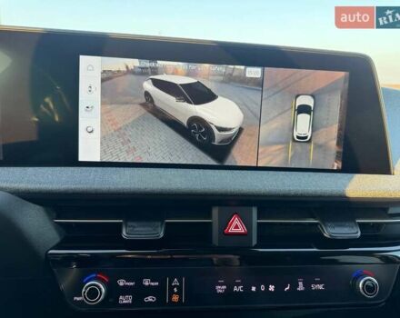 Білий Кіа EV6, об'ємом двигуна 0 л та пробігом 92 тис. км за 23900 $, фото 18 на Automoto.ua
