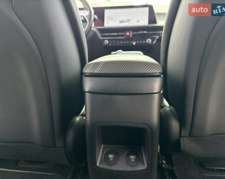 Белый Киа EV6, объемом двигателя 0 л и пробегом 8 тыс. км за 44500 $, фото 49 на Automoto.ua
