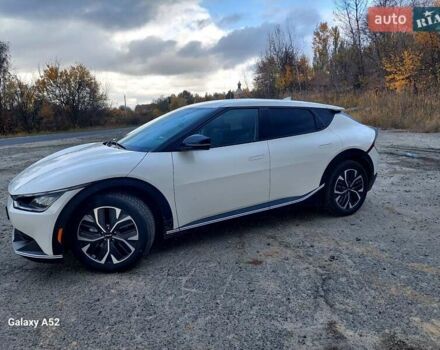 Белый Киа EV6, объемом двигателя 0 л и пробегом 67 тыс. км за 23700 $, фото 8 на Automoto.ua