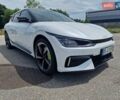 Белый Киа EV6, объемом двигателя 0 л и пробегом 6 тыс. км за 37899 $, фото 2 на Automoto.ua