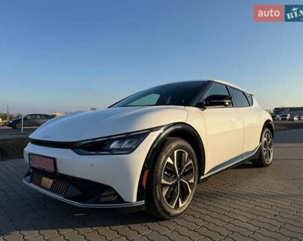 Білий Кіа EV6, об'ємом двигуна 0 л та пробігом 92 тис. км за 23900 $, фото 1 на Automoto.ua