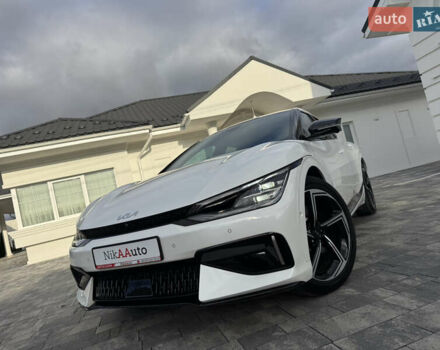 Белый Киа EV6, объемом двигателя 0 л и пробегом 8 тыс. км за 44500 $, фото 6 на Automoto.ua
