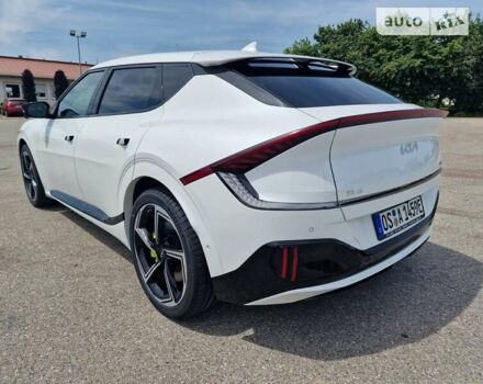 Білий Кіа EV6, об'ємом двигуна 0 л та пробігом 6 тис. км за 55500 $, фото 8 на Automoto.ua