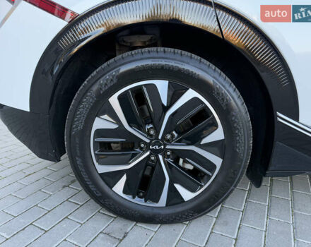 Білий Кіа EV6, об'ємом двигуна 0 л та пробігом 20 тис. км за 26500 $, фото 18 на Automoto.ua
