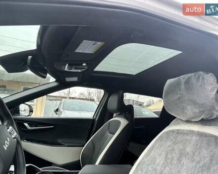 Белый Киа EV6, объемом двигателя 1.99 л и пробегом 11 тыс. км за 34999 $, фото 31 на Automoto.ua
