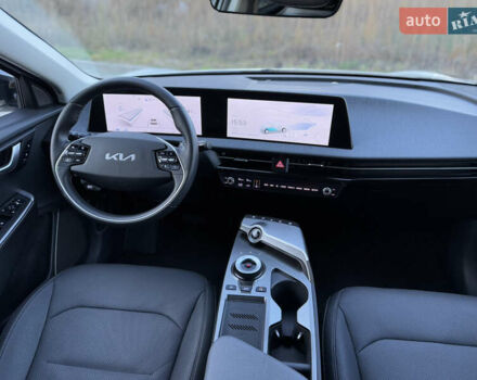 Білий Кіа EV6, об'ємом двигуна 0 л та пробігом 20 тис. км за 26500 $, фото 33 на Automoto.ua