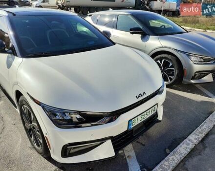 Белый Киа EV6, объемом двигателя 0 л и пробегом 4 тыс. км за 28900 $, фото 5 на Automoto.ua