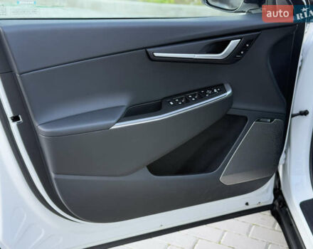 Білий Кіа EV6, об'ємом двигуна 0 л та пробігом 20 тис. км за 26500 $, фото 20 на Automoto.ua