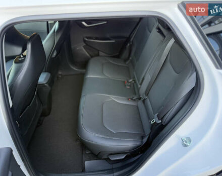 Білий Кіа EV6, об'ємом двигуна 0 л та пробігом 20 тис. км за 26500 $, фото 31 на Automoto.ua