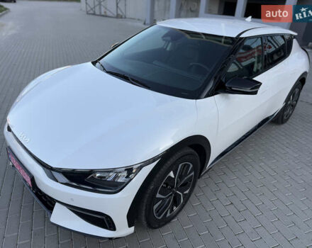 Білий Кіа EV6, об'ємом двигуна 0 л та пробігом 20 тис. км за 26500 $, фото 8 на Automoto.ua