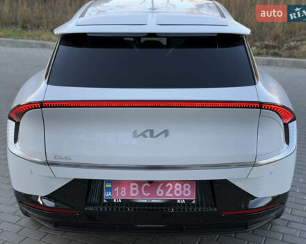 Білий Кіа EV6, об'ємом двигуна 0 л та пробігом 20 тис. км за 26500 $, фото 12 на Automoto.ua