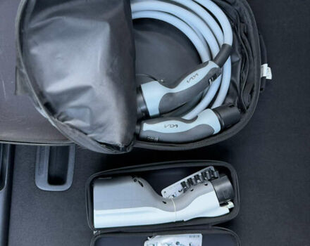 Білий Кіа EV6, об'ємом двигуна 0 л та пробігом 20 тис. км за 26500 $, фото 41 на Automoto.ua