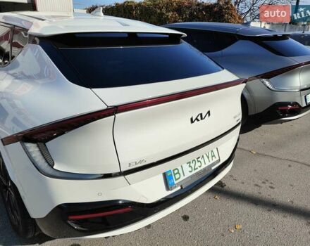Белый Киа EV6, объемом двигателя 0 л и пробегом 4 тыс. км за 28900 $, фото 8 на Automoto.ua