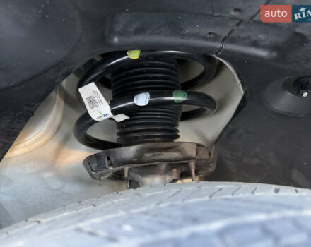 Білий Кіа EV6, об'ємом двигуна 0 л та пробігом 20 тис. км за 26500 $, фото 17 на Automoto.ua