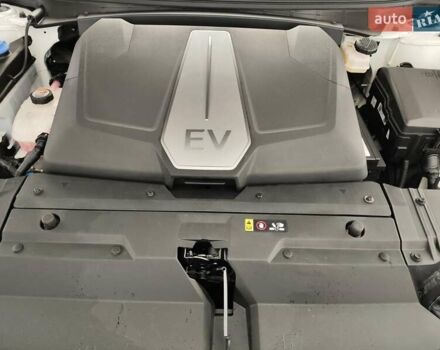 Белый Киа EV6, объемом двигателя 0 л и пробегом 4 тыс. км за 28900 $, фото 15 на Automoto.ua