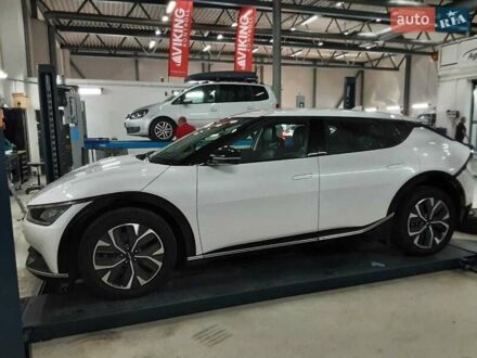 Білий Кіа EV6, об'ємом двигуна 0 л та пробігом 182 тис. км за 23900 $, фото 1 на Automoto.ua