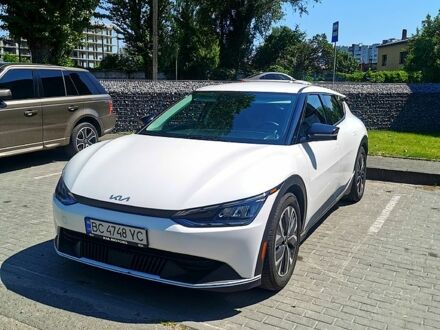 Білий Кіа EV6, об'ємом двигуна 0 л та пробігом 27 тис. км за 25000 $, фото 1 на Automoto.ua