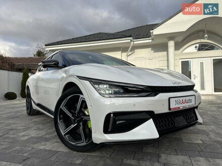 Белый Киа EV6, объемом двигателя 0 л и пробегом 8 тыс. км за 44500 $, фото 1 на Automoto.ua