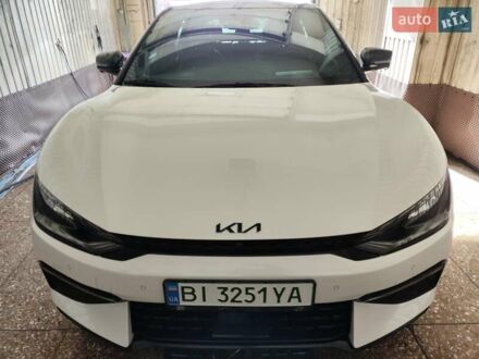 Белый Киа EV6, объемом двигателя 0 л и пробегом 4 тыс. км за 28900 $, фото 1 на Automoto.ua