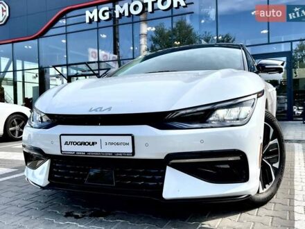 Киа EV6 2024 в Одессе на Automoto.ua Белый Киа EV6, объемом двигателя 0 л и пробегом 2 тыс. км за 25000 $, фото 1 на Automoto.ua