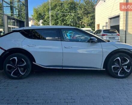 Бежевый Киа EV6, объемом двигателя 0 л и пробегом 66 тыс. км за 28500 $, фото 7 на Automoto.ua