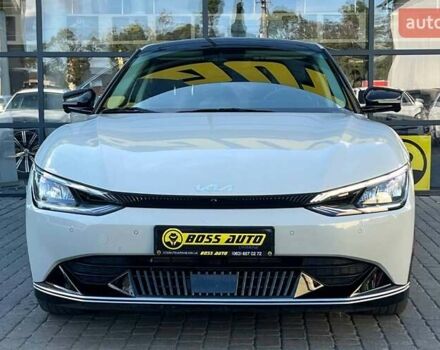 Бежевый Киа EV6, объемом двигателя 0 л и пробегом 66 тыс. км за 28500 $, фото 1 на Automoto.ua