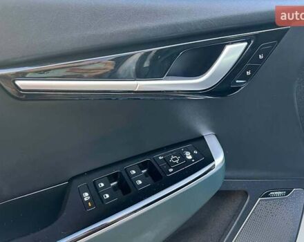 Бежевый Киа EV6, объемом двигателя 0 л и пробегом 66 тыс. км за 28500 $, фото 9 на Automoto.ua