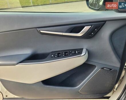 Бежевый Киа EV6, объемом двигателя 0 л и пробегом 85 тыс. км за 23500 $, фото 16 на Automoto.ua