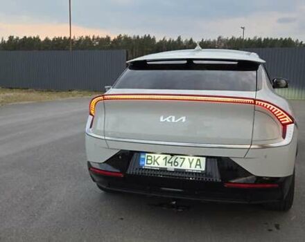 Бежевый Киа EV6, объемом двигателя 0 л и пробегом 60 тыс. км за 24500 $, фото 8 на Automoto.ua