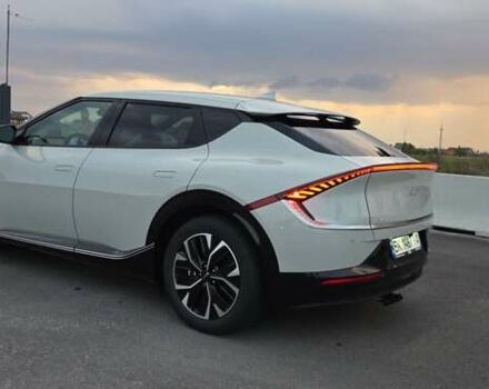Бежевый Киа EV6, объемом двигателя 0 л и пробегом 60 тыс. км за 24500 $, фото 9 на Automoto.ua