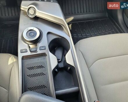 Бежевый Киа EV6, объемом двигателя 0 л и пробегом 85 тыс. км за 23500 $, фото 12 на Automoto.ua