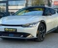 Бежевый Киа EV6, объемом двигателя 0 л и пробегом 66 тыс. км за 28500 $, фото 2 на Automoto.ua