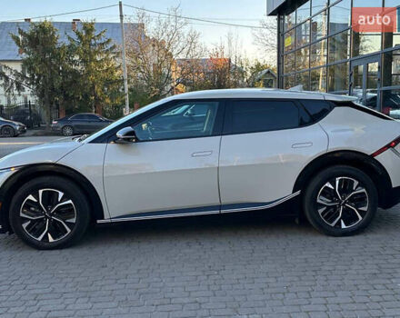 Бежевый Киа EV6, объемом двигателя 0 л и пробегом 112 тыс. км за 24500 $, фото 3 на Automoto.ua