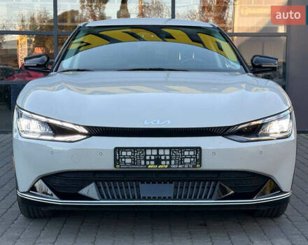 Бежевый Киа EV6, объемом двигателя 0 л и пробегом 112 тыс. км за 24500 $, фото 1 на Automoto.ua