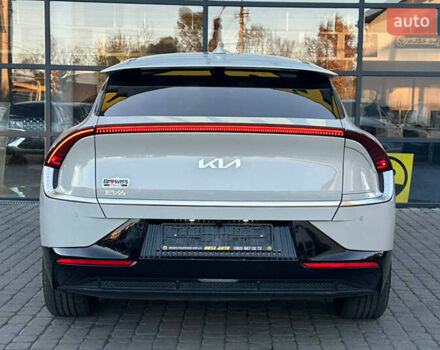 Бежевый Киа EV6, объемом двигателя 0 л и пробегом 112 тыс. км за 24500 $, фото 5 на Automoto.ua