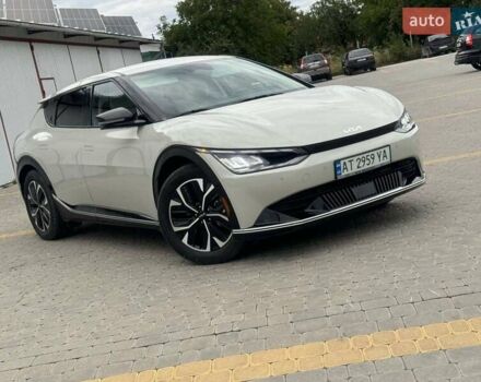 Бежевый Киа EV6, объемом двигателя 0 л и пробегом 33 тыс. км за 25750 $, фото 6 на Automoto.ua