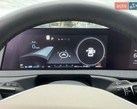 Бежевый Киа EV6, объемом двигателя 0 л и пробегом 33 тыс. км за 25750 $, фото 7 на Automoto.ua
