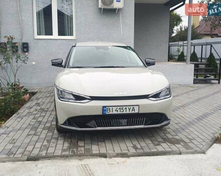 Киа EV6 2023 в Лубнах на Automoto.ua Бежевый Киа EV6, объемом двигателя 0 л и пробегом 32 тыс. км за 25200 $, фото 19 на Automoto.ua