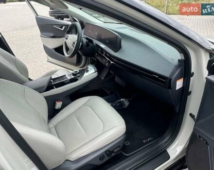 Бежевый Киа EV6, объемом двигателя 0 л и пробегом 33 тыс. км за 25750 $, фото 22 на Automoto.ua