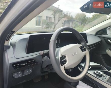 Киа EV6 2023 в Лубнах на Automoto.ua Бежевый Киа EV6, объемом двигателя 0 л и пробегом 32 тыс. км за 25200 $, фото 35 на Automoto.ua