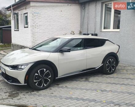 Киа EV6 2023 в Лубнах на Automoto.ua Бежевый Киа EV6, объемом двигателя 0 л и пробегом 32 тыс. км за 25200 $, фото 22 на Automoto.ua