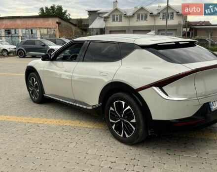 Бежевый Киа EV6, объемом двигателя 0 л и пробегом 33 тыс. км за 25750 $, фото 31 на Automoto.ua