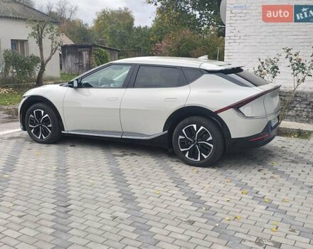 Киа EV6 2023 в Лубнах на Automoto.ua Бежевый Киа EV6, объемом двигателя 0 л и пробегом 32 тыс. км за 25200 $, фото 27 на Automoto.ua